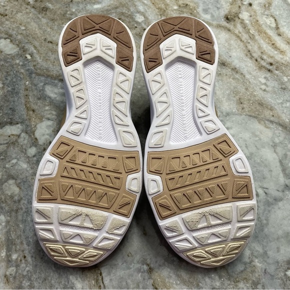 APL TechLoom Bliss Knit Running Shoe Women’s 7 - Picture 10 of 12